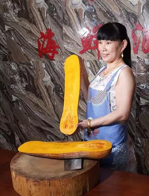 種南瓜竟然種出“麻煩”了，瓜販搶購，電視臺(tái)記者也趕來了